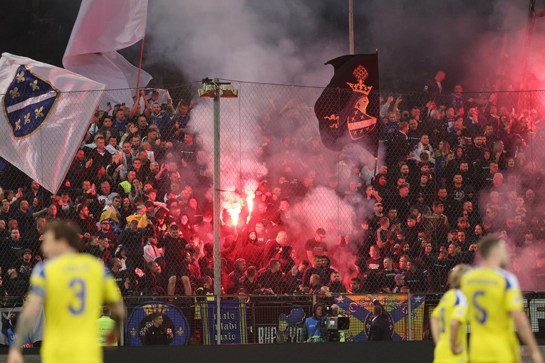 Presica Poljaka u Zenici kasnila jer su gledali stadion: "Ovo je pašnjak za krave"