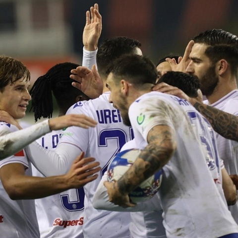 Slobodna Dalmacija - Stop euforiji! Hajduk je jesenski prvak i ima