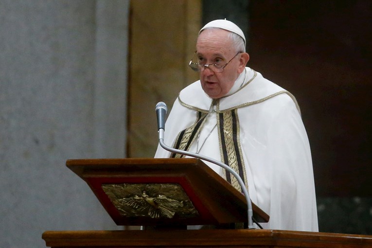 Papa Franjo: Širenje lažnih vijesti o covidu je kršenje ljudskih prava