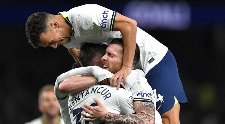 Pogledajte kako su Tottenhamovi igrači slavili Perišićev gol Japanu