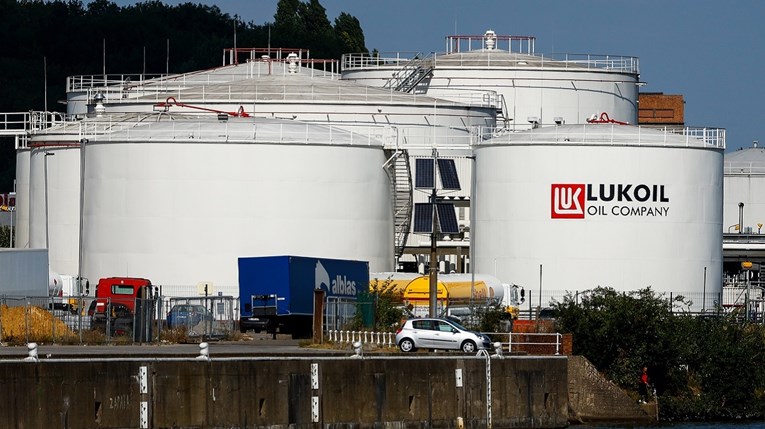 Lukoil našao kupce za rafineriju u Italiji
