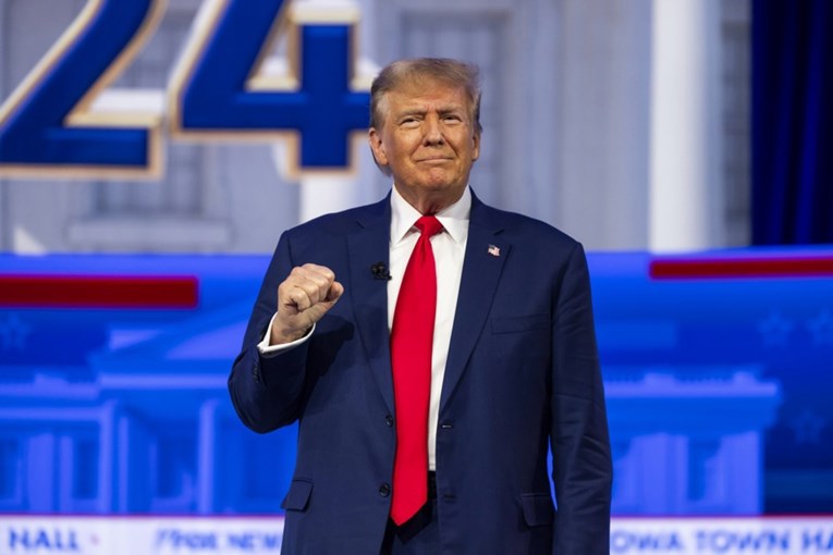 Trump je rekao da mu je drago što je umro bivši šef FBI-ja. Fox News to nije spomenuo