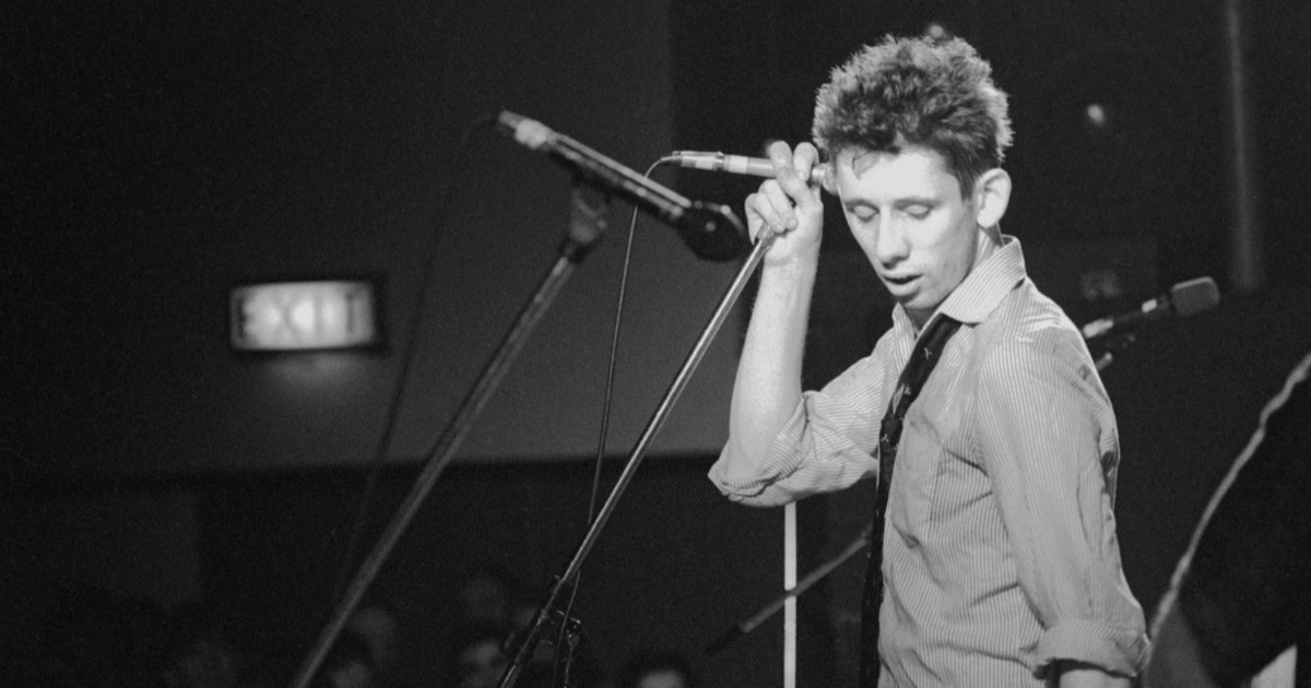 Umro je Shane MacGowan (65), frontmen The Poguesa