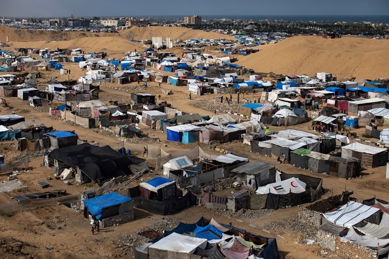 SAD zaprijetio, a Netanyahu povećao isporuke humanitarne pomoći Gazi