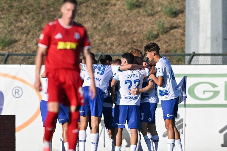 UŽIVO Osijek zabio petardu očajnom Rudešu