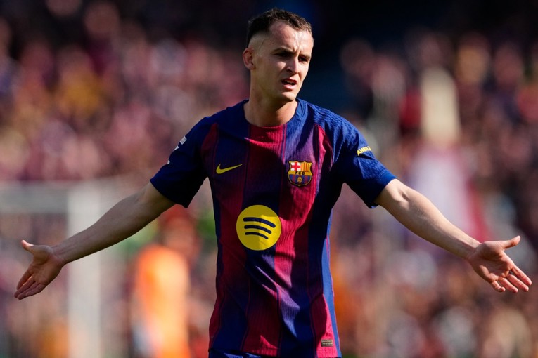 Igrač Barcelone napustio trening jer neće biti u momčadi. Uskoro odlazi iz kluba