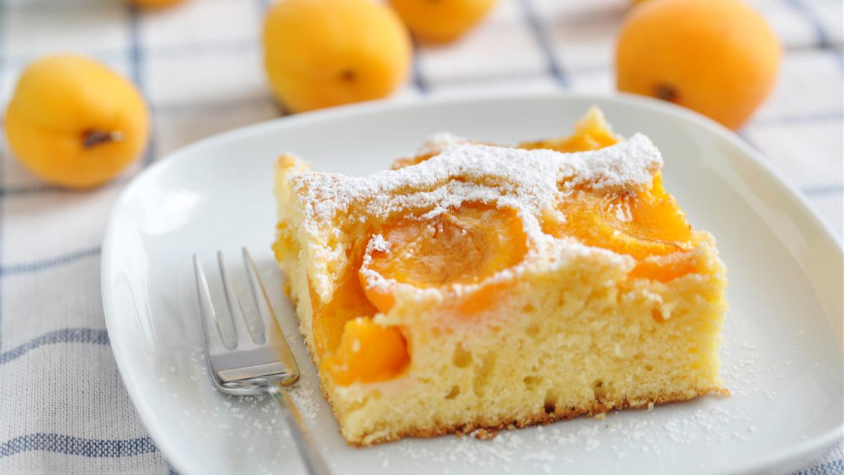 Biskvit s marelicama radimo svake sezone - a recept je savršen