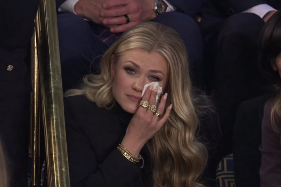 Širi se snimka Erike Kirk na Trumpovom govoru, ljudi: "Ona je crna udovica" 