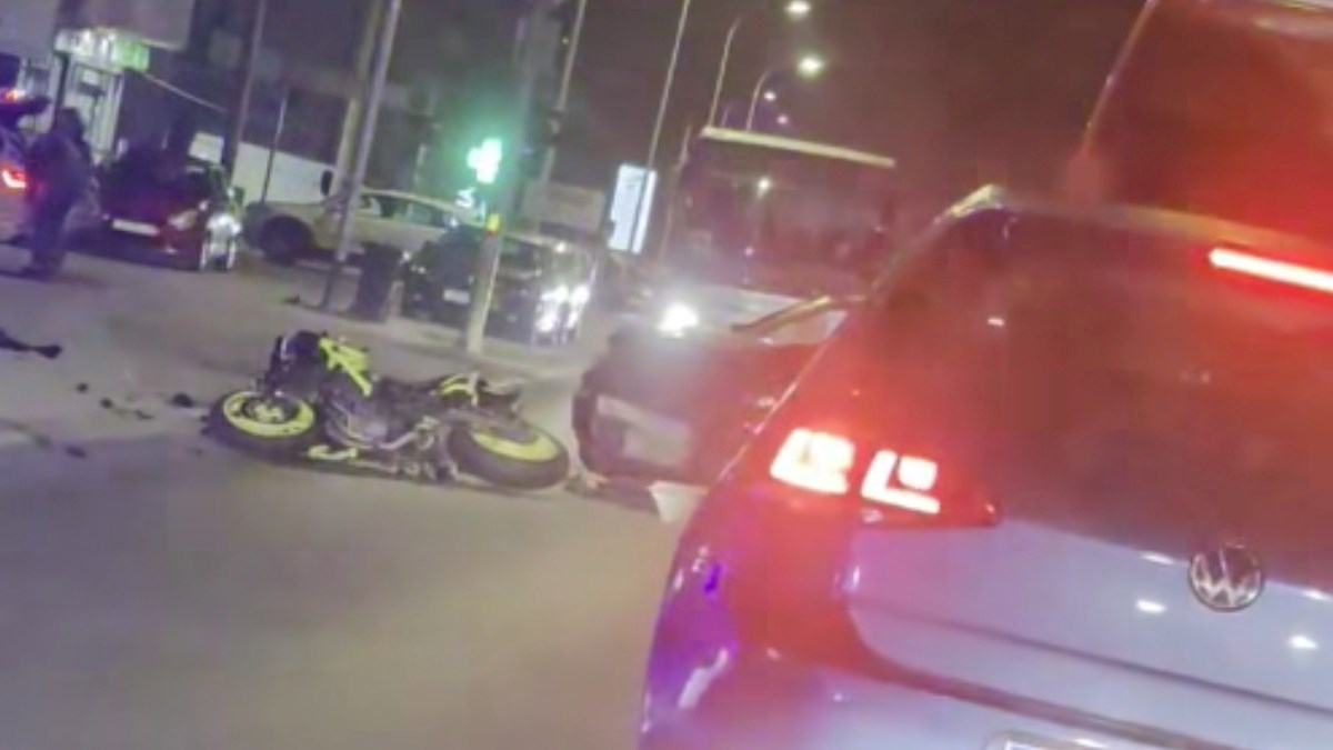 Sudar auta i motora u Sesvetama, motorist prevezen u bolnicu