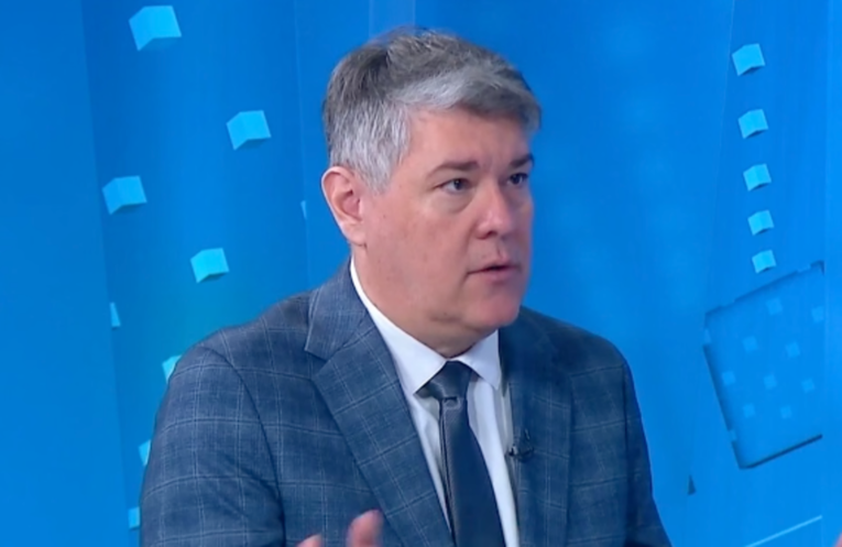 Bivši ministar financija: Zamrznute cijene goriva su marketinški trik
