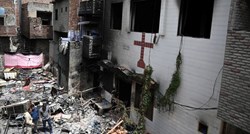 Muslimanska rulja spalila crkve u Pakistanu. Policija uhitila dvojicu kršćana