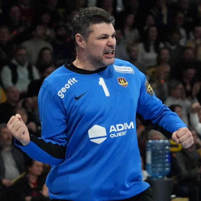 VIDEO Sjajni Ivan Pešić sa 16 obrana odveo svoju momčad na Final Four Lige prvaka