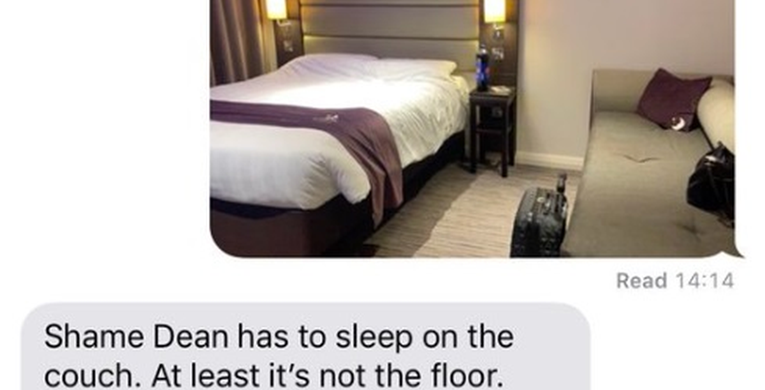 Poslala mami fotku kreveta koji dijeli s dečkom, mamin odgovor je ostavio u čudu