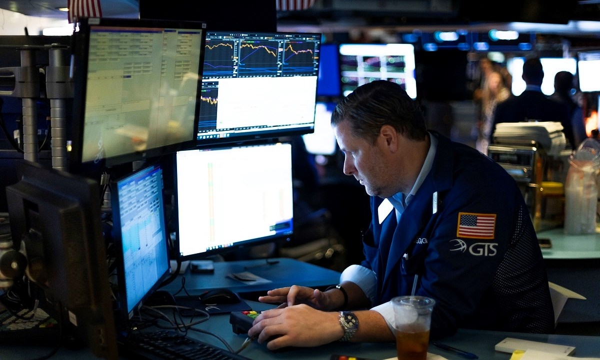 Svjetske burze oštro pale, analitičari upozoravaju na rizik od stagflacije