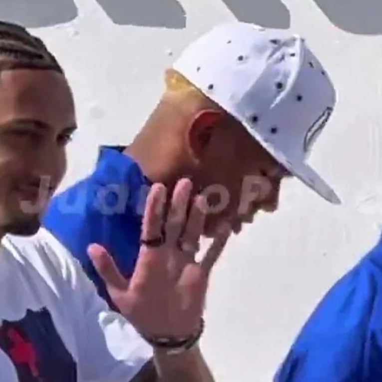 Barcelonini navijači iznenađeni uoči El Clasica. Ovo je novi Yamalov izgled