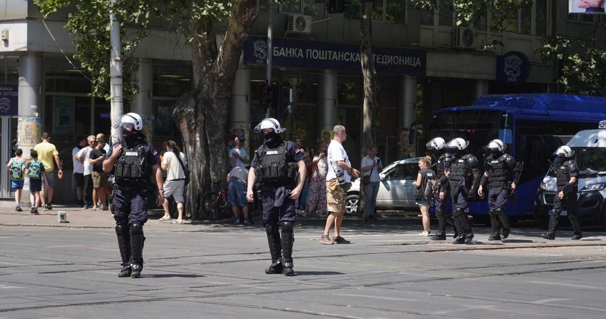 Šesti dan blokada u Srbiji, uhićeni deseci ljudi