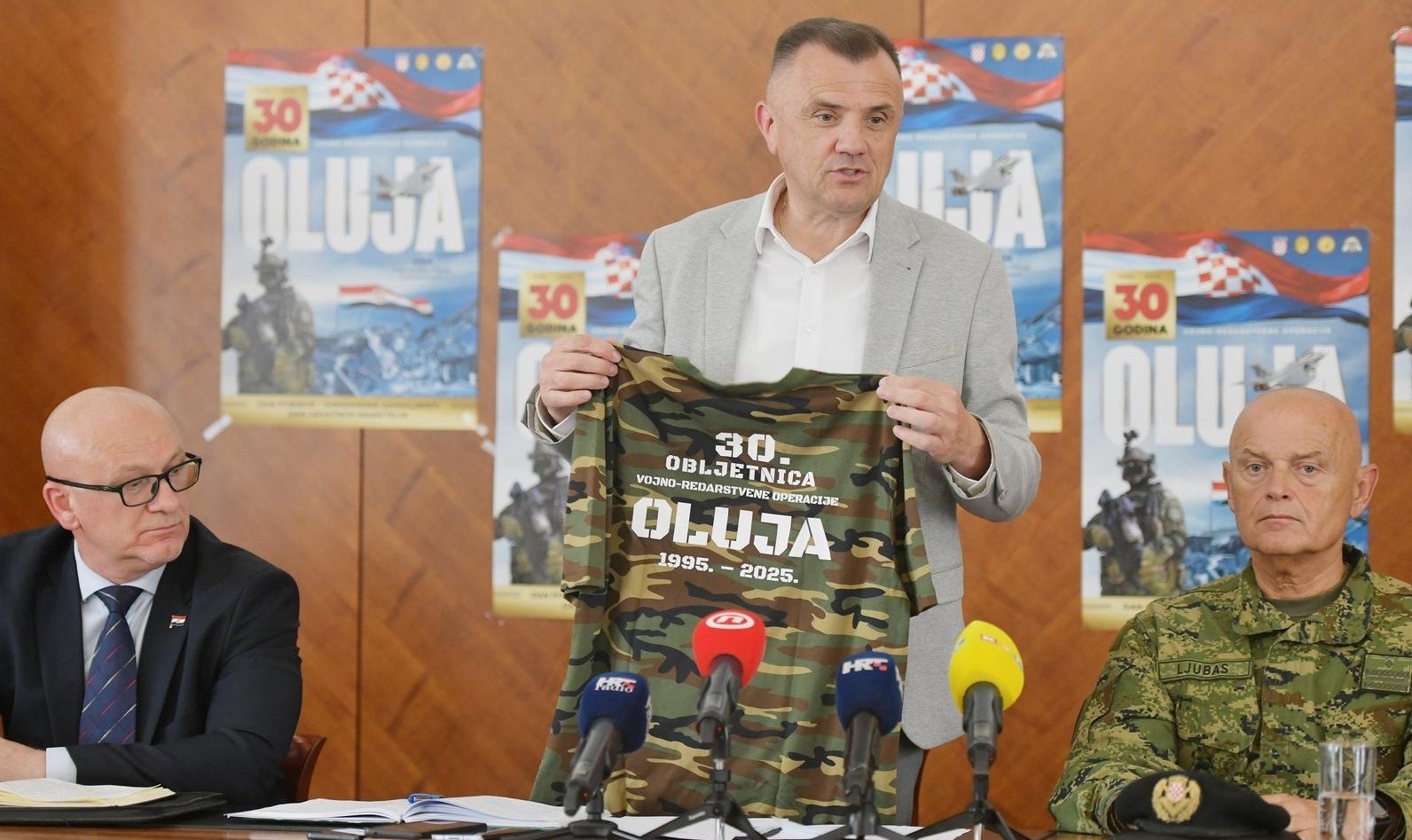 Ovo je plan proslave obljetnice Oluje u Kninu. Naručeno 50.000 majica