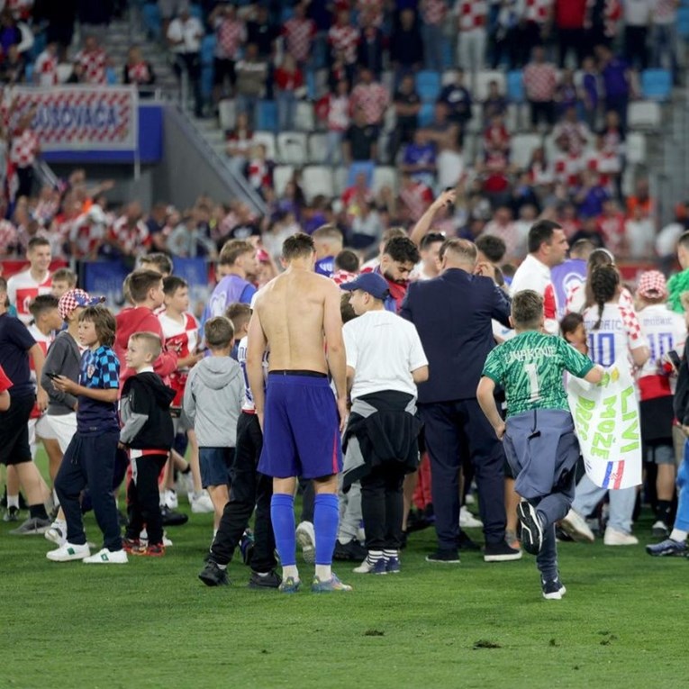 FIFA kaznila HNS zbog utrčavanja djece na teren Opus Arene