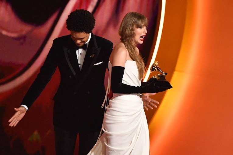 Šala voditelja Grammyja na račun Taylor Swift nasmijala čak i nju