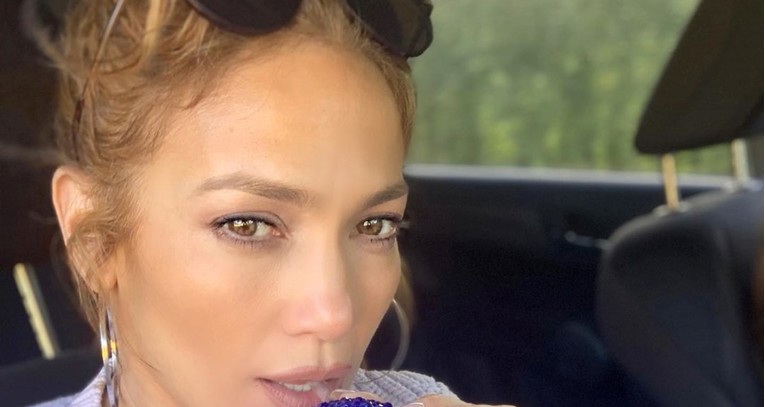 J.Lo objavila fotku priprema za Super Bowl, u uskim tajicama izgleda kao bog