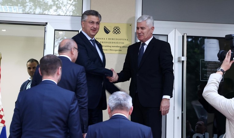 Plenković s Krišto i Čovićem pozdravio imenovanje nove vlade Federacije BiH