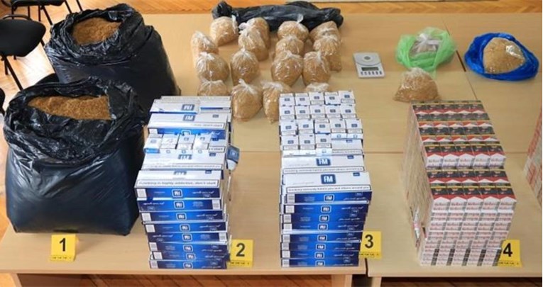 Varaždinska policija pronašla 71 kg duhana, 346 šteka cigareta, novac, oružje i drogu