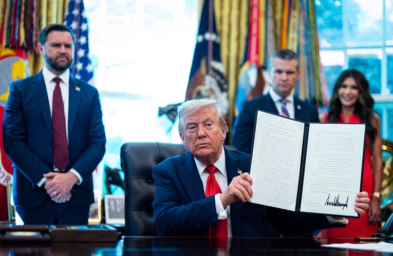 Trump zaprijetio Europi zbog poreza na Google, Apple i Amazon