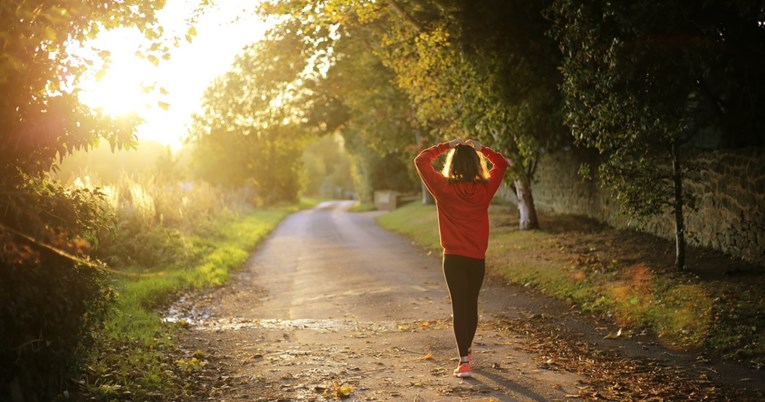 Četiri načina kojima ćete hodanjem sagorjeti više kalorija