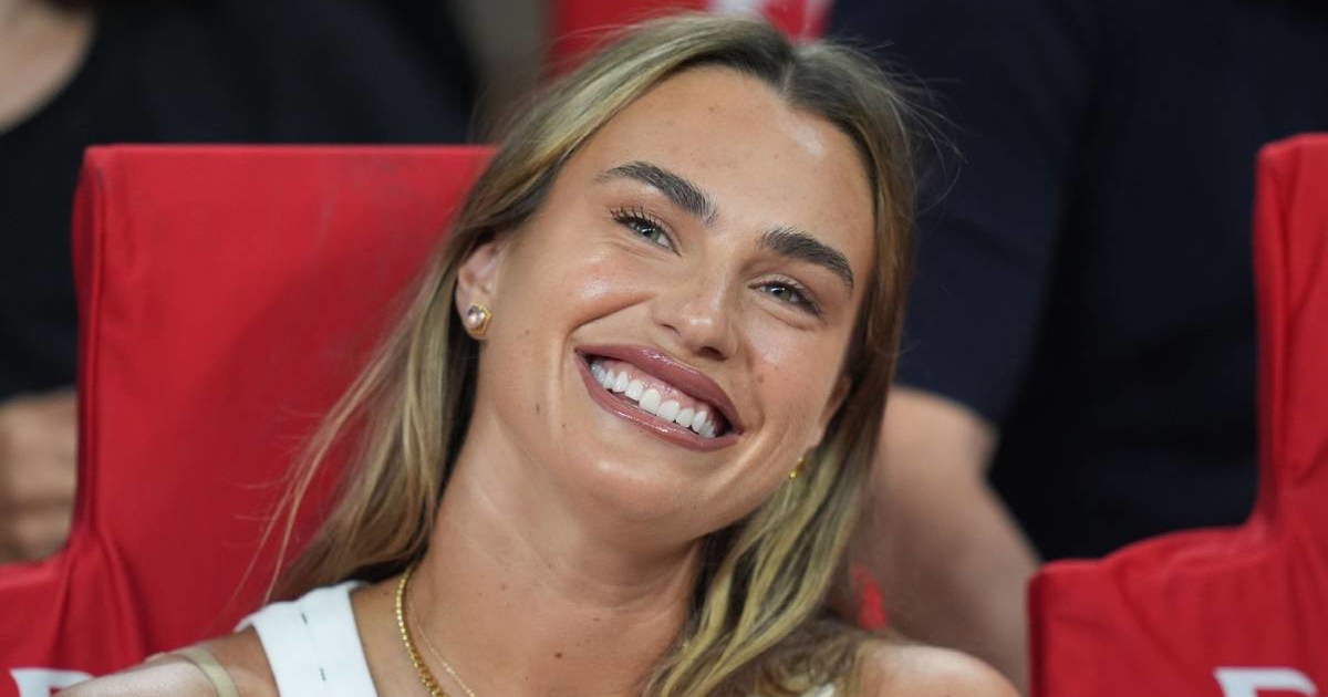 VIDEO Sabalenka gledala Milan na San Siru. Pokazala nakit koji vrijedi bogatstvo