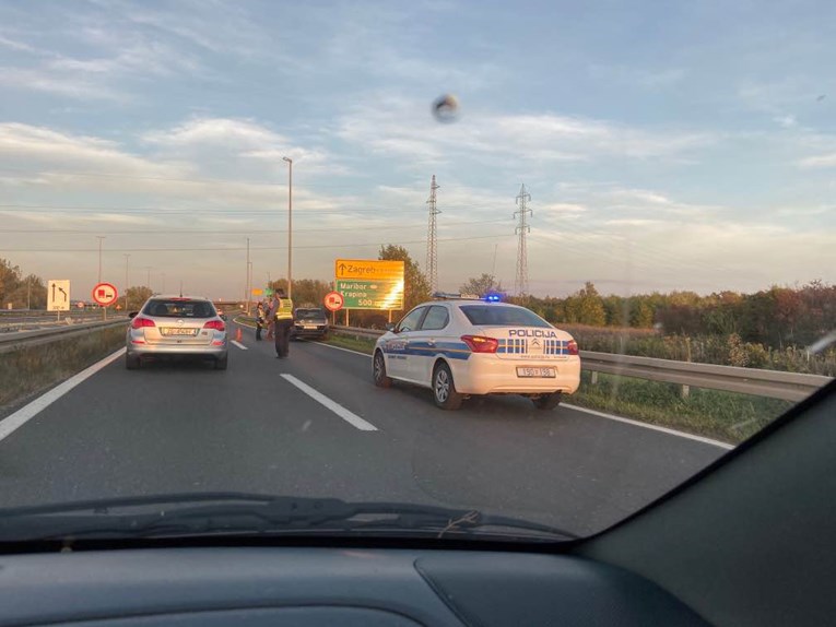 Nesreća na autocesti A3 kod zapadnog ulaza u Zagreb, stvorila se velika gužva