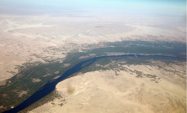 Egipat će preusmjeriti dio vode iz Nila u pustinju i napraviti nova polja