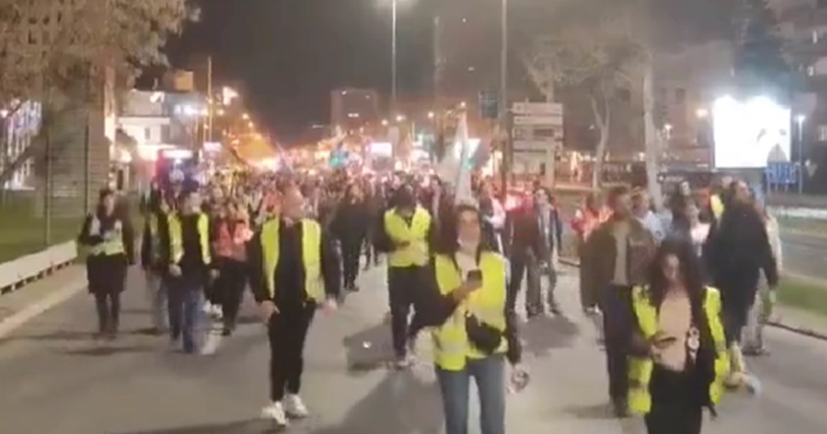 Studenti blokirali zgradu RTV Vojvodine. Prekinut redoviti program