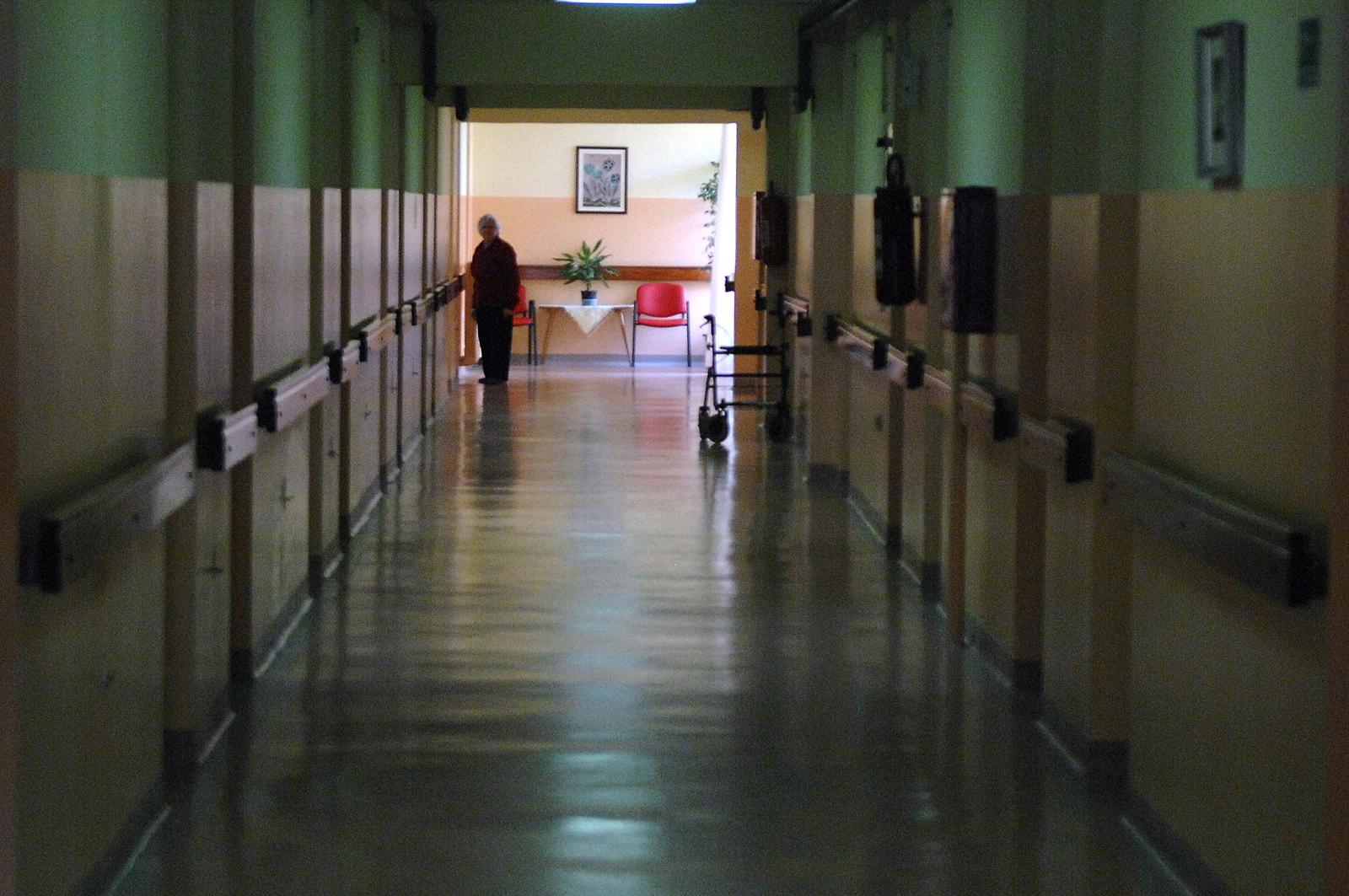 Velike liste čekanja u domovima za starije. "Treba poboljšati skrb kod kuće"