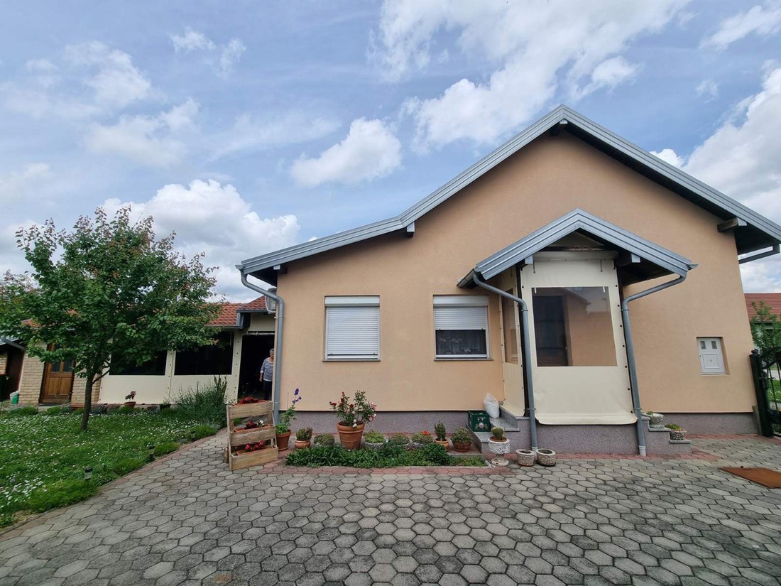 Kuća u Vukovaru s velikim dvorištem i oranicom prodaje se za 150.000 €