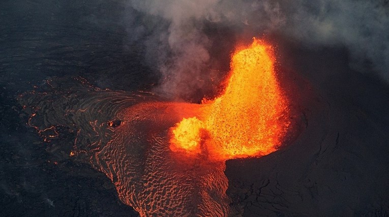 VIDEO Jedan od najaktivnijih vulkana na svijetu ponovno eruptirao