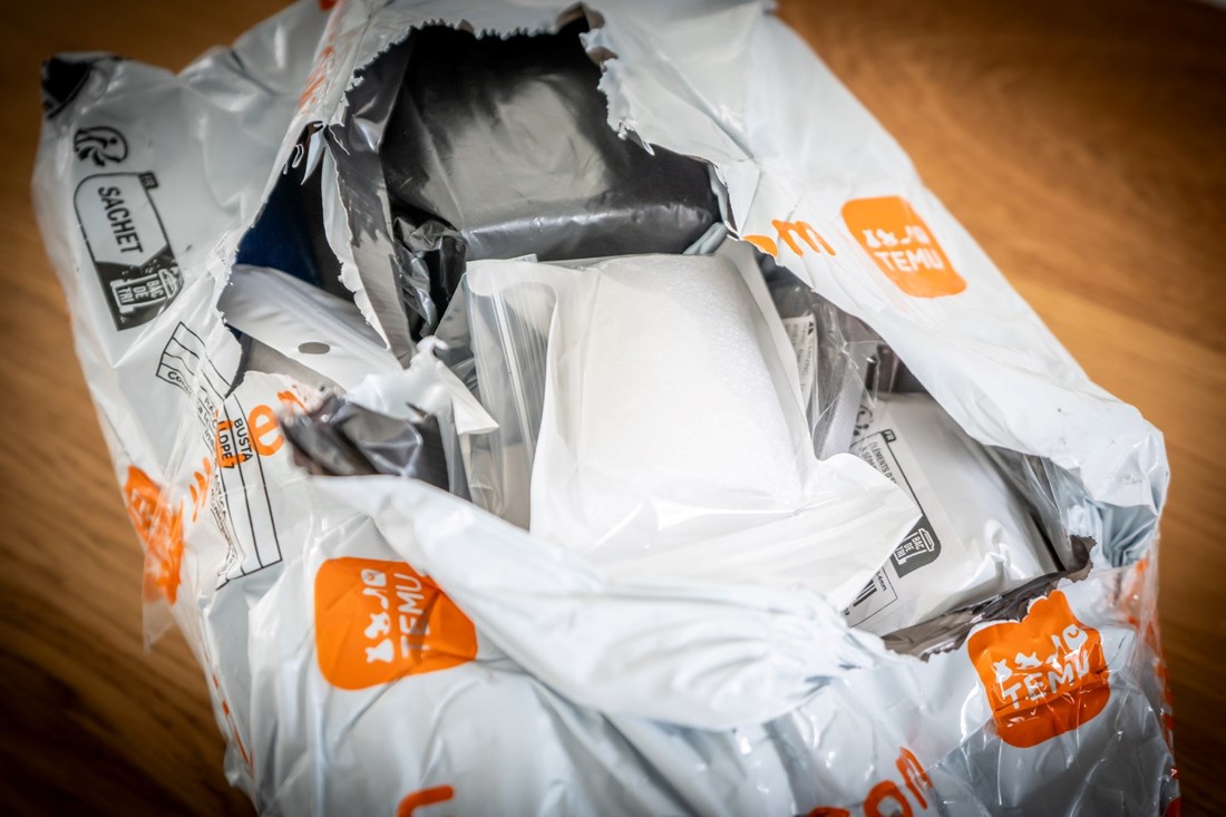 Stižu nove carine na male pakete. Što to znači za kupce?