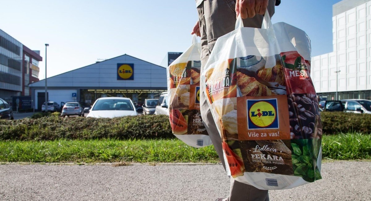 Lidl isplatio božićnice od 2500 kuna, ove godine radnici dobili 7500 kuna dodataka