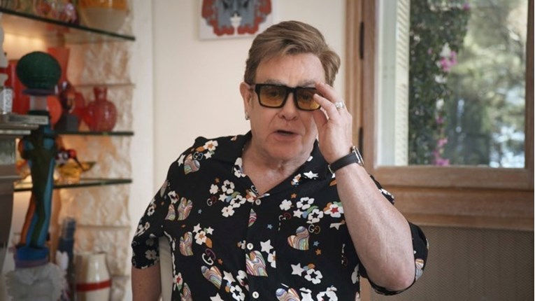 Elton John ima koronu, otkriveno i kakve simptome ima