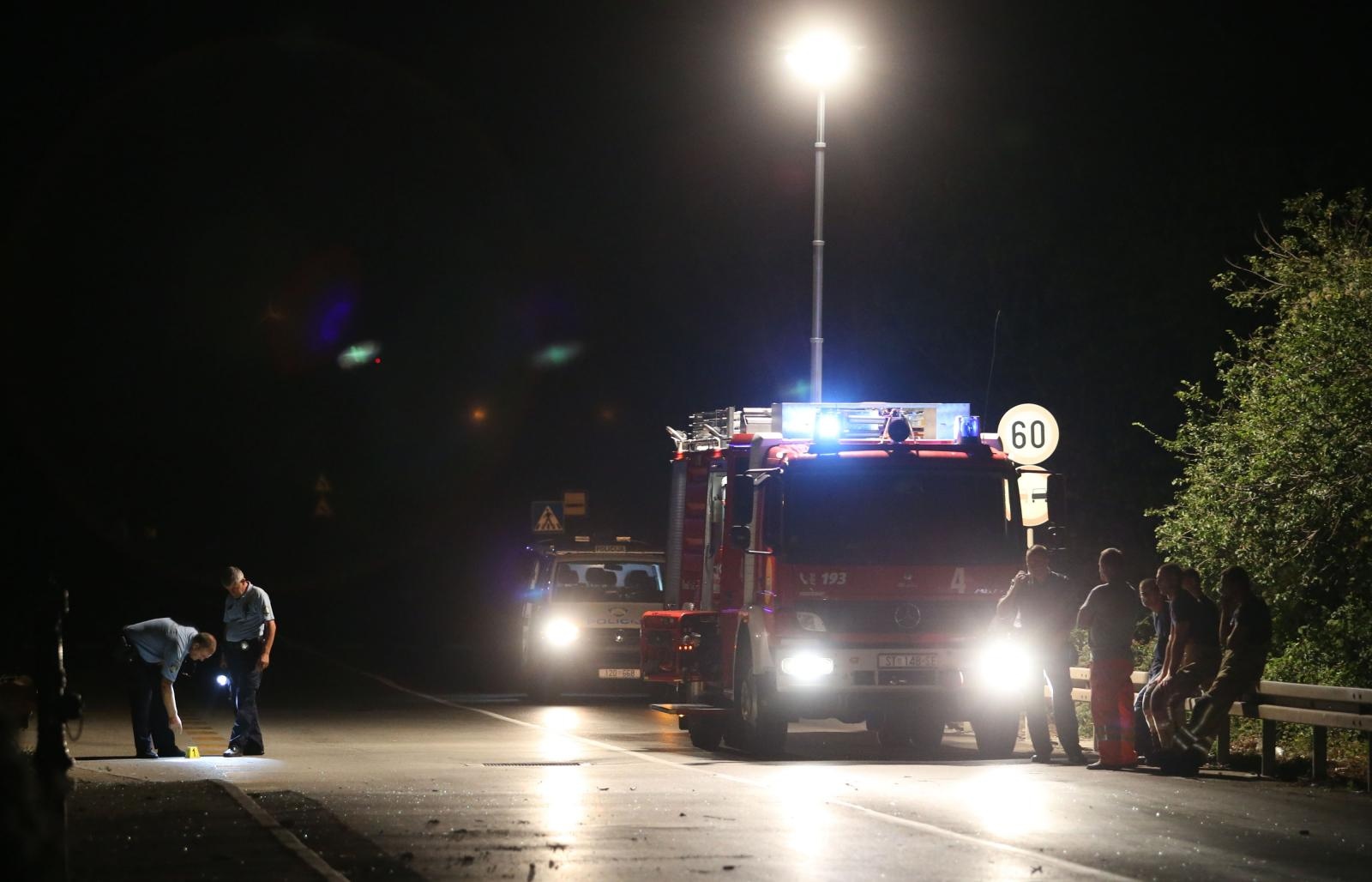 Teška nesreća na A3: Auto probio ogradu i udario u most, muškarac umro