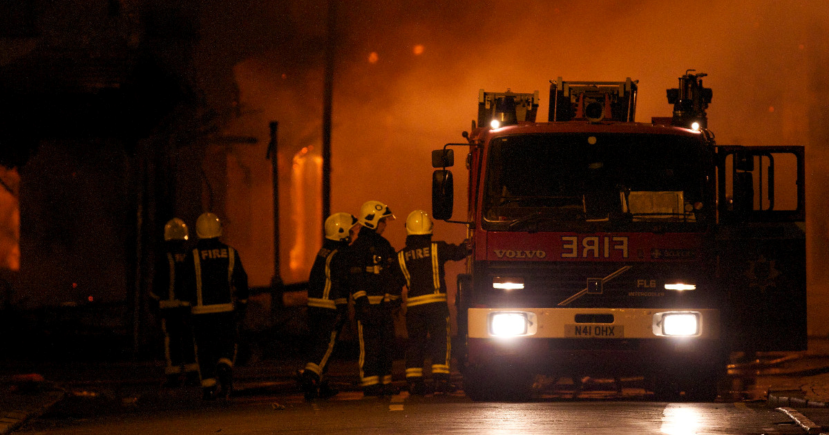 Dijete preminulo u požaru obiteljske kuće u Velikoj Britaniji. Drugo u bolnici