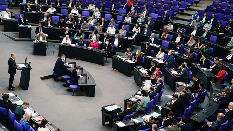 Zastupnici njemačkog Bundestaga podržali uvođenje eura u Hrvatskoj