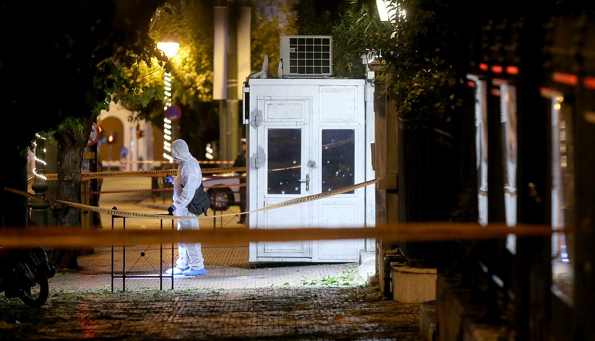 Grčka policija uhvatila lijeve teroriste, bacili granatu na francusku ambasadu