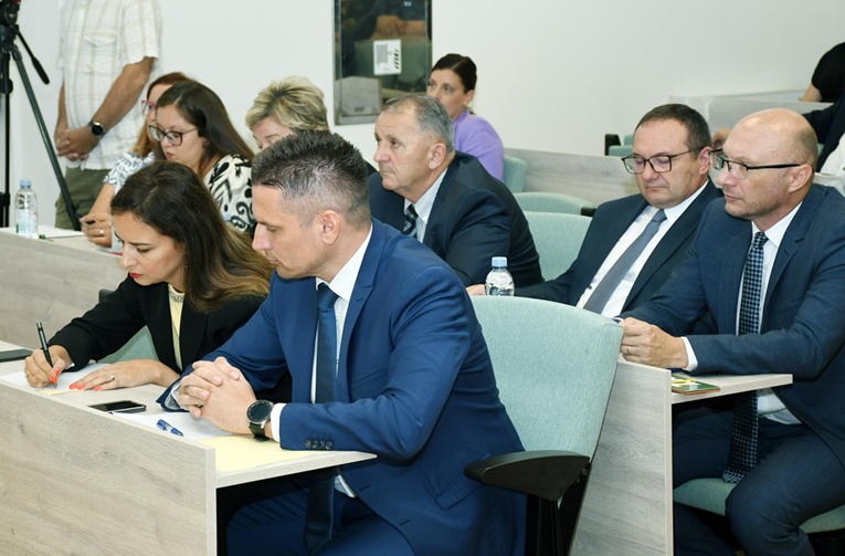 Gradonačelnik Siska: SDP ostavio spaljenu zemlju. Moramo povećati komunalnu naknadu