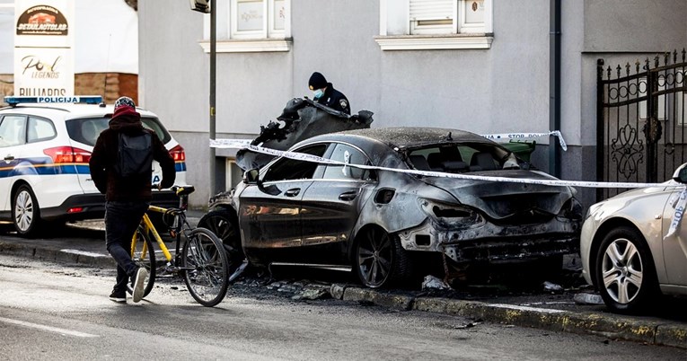 VIDEO I FOTO U Zagrebu izgorio luksuzni Mercedes. Vlasnica je 25-godišnjakinja