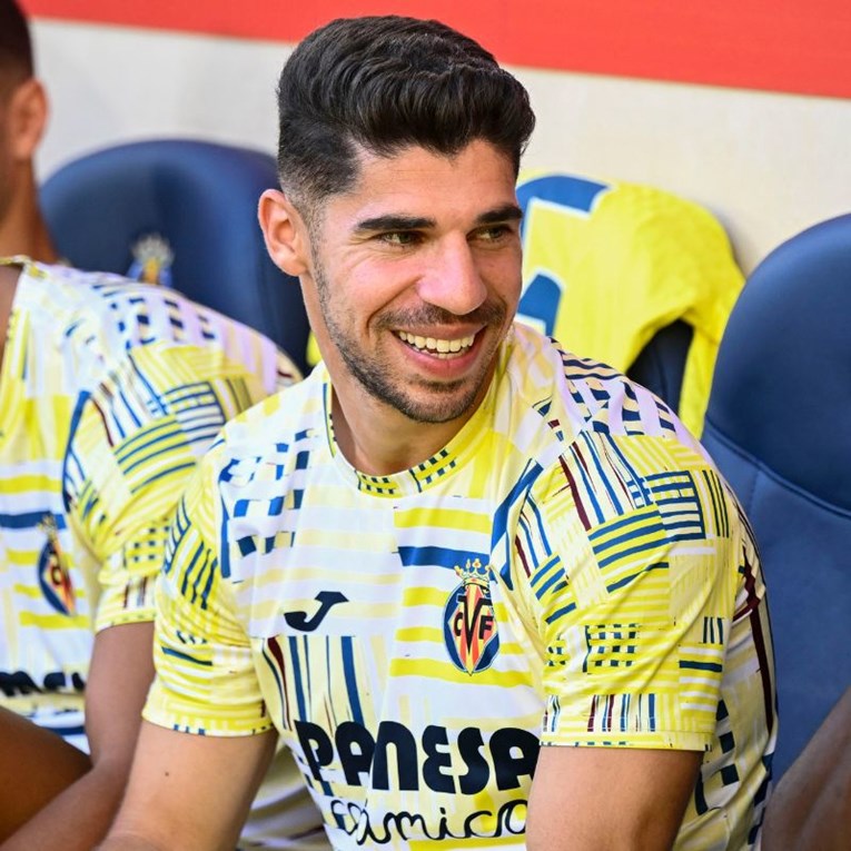 VIDEO Izraelska zvijezda ulazi u igru, na stadionu u Sevilli grmi: "Ubojice!"