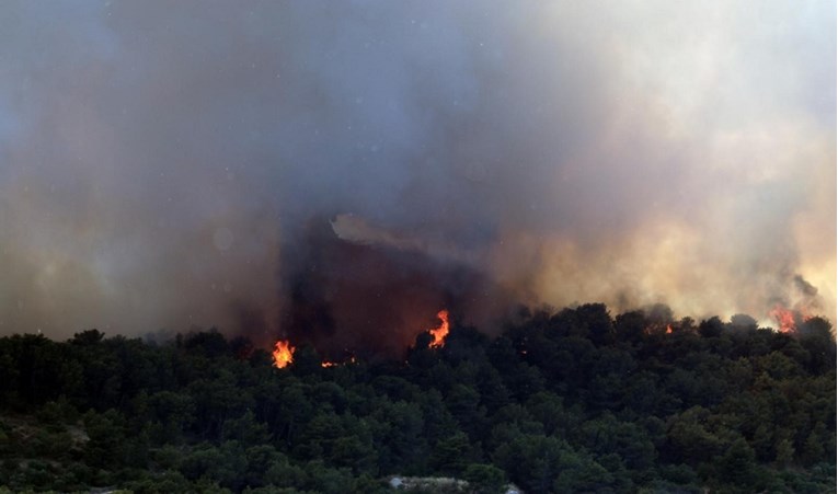 VIDEO Lokaliziran ogroman požar na Čiovu, gašenje je trajalo 20 sati