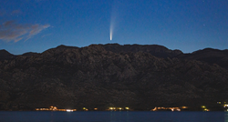 Nesvakidašnji prizor: Iznad Velebita jutros snimljen komet