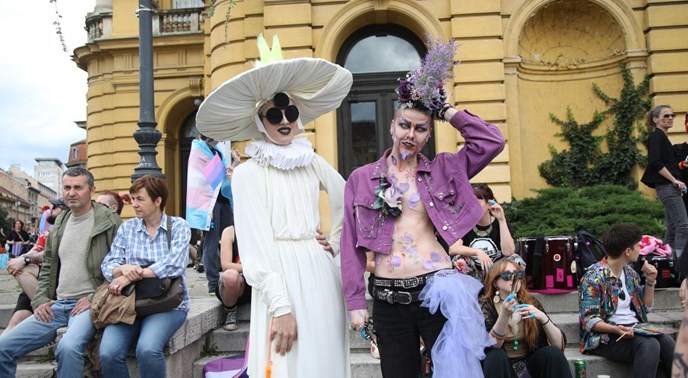Pogledajte kakve smo sve fora outfite snimili na Zagreb Prideu