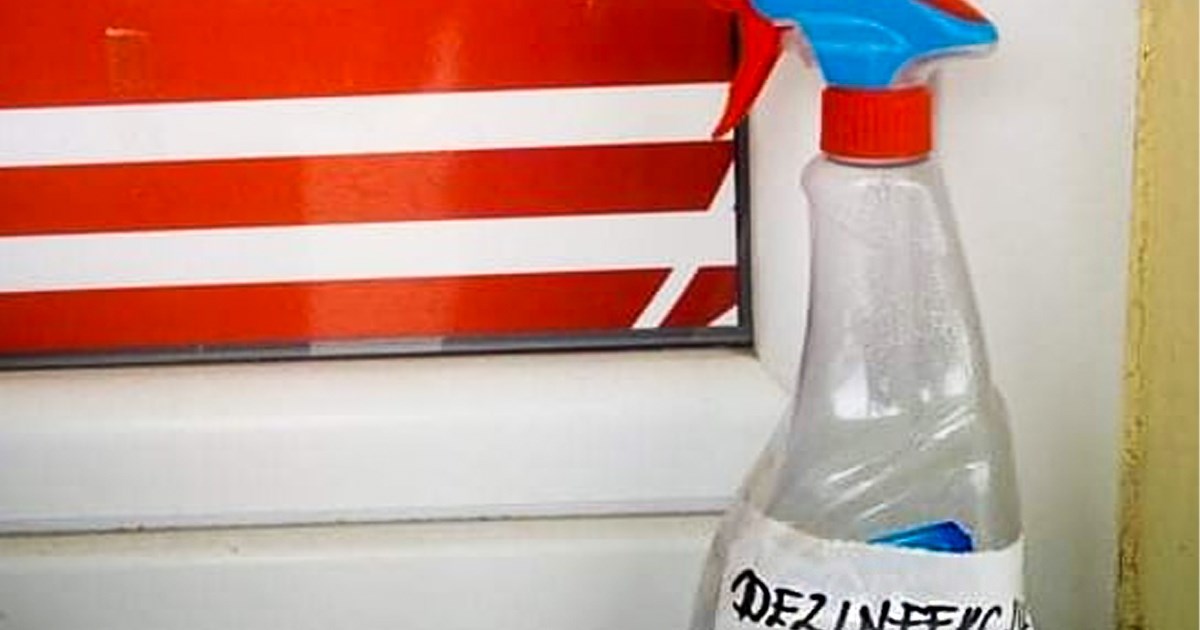 Fotka dezinficijensa iz Dalmacije postala hit na Fejsu zbog poruke lopovima