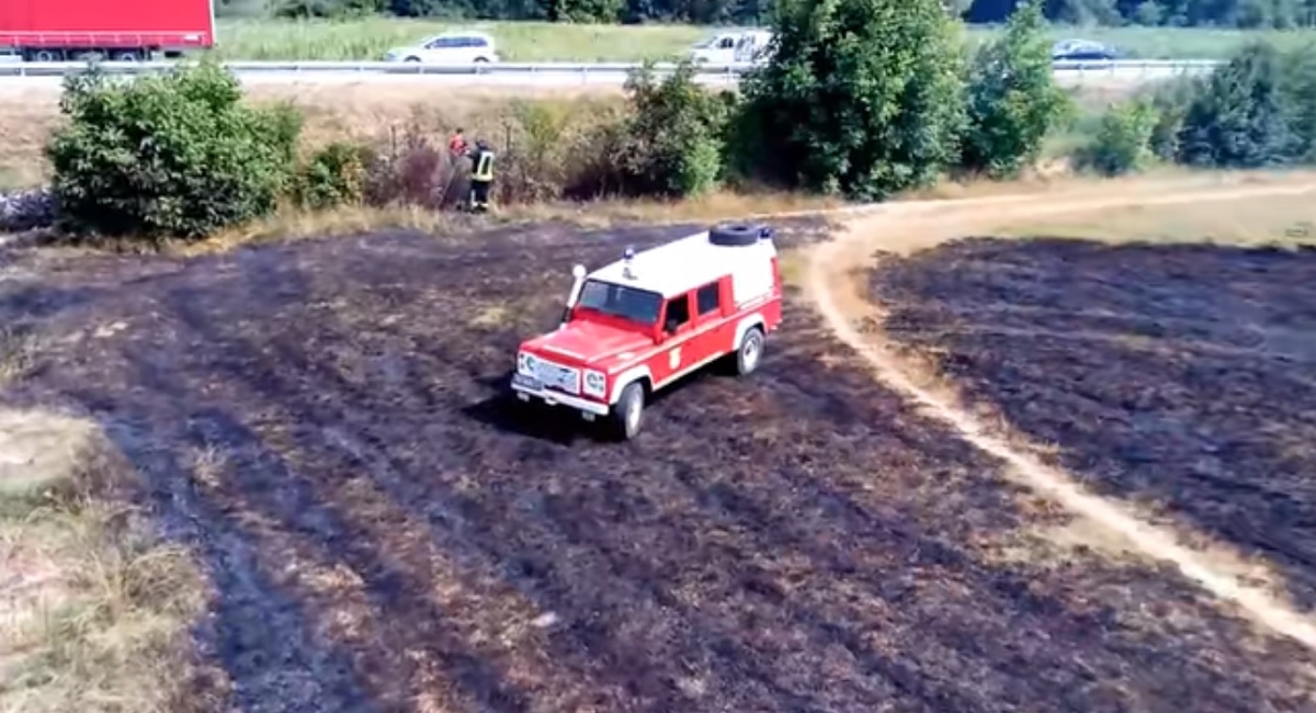 VIDEO Izgorio teren kluba iz BiH